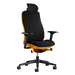 Una silla para juegos Herman Miller Vantum en color naranja Helio vista desde el frente.