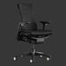 Vista en ángulo frontal de una silla para juegos Herman Miller X Logitech Embody en negro